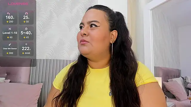 Snapshot of Kimmie_kaboom_x chatting on February 18, 2025, 7:09 pm Kimmie kaboom x online show from February 18, 2025, 7:09 pm