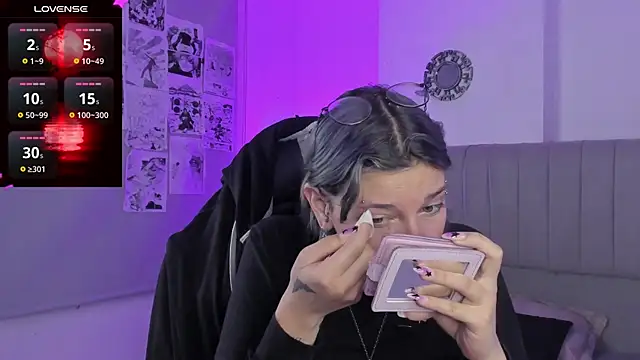 SukiFuyu  online show from March 14, 2025, 12:18 pm