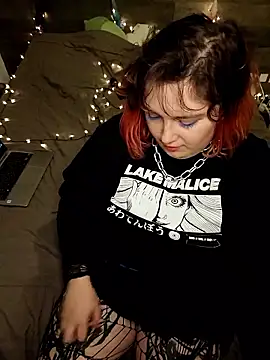 Snapshot of LadyRochester chatting on January 7, 2026, 9:20 pm LadyRochester online show from January 7, 2026, 9:20 pm