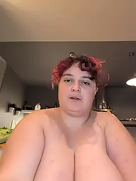 Snapshot of LadyRochester chatting on August 3, 2026, 9:04 am LadyRochester online show from August 3, 2026, 9:04 am