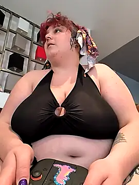 Snapshot of LadyRochester chatting on June 9, 2026, 4:19 pm LadyRochester online show from June 9, 2026, 4:19 pm