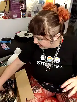 Snapshot of LadyRochester chatting on January 15, 2026, 1:58 pm LadyRochester online show from January 15, 2026, 1:58 pm