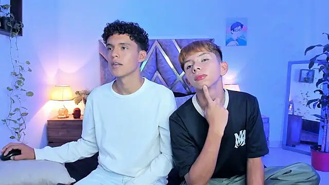 Snapshot of nickolas_moon chatting on November 24, 2025, 6:52 pm nickolas moon online show from November 24, 2025, 6:52 pm