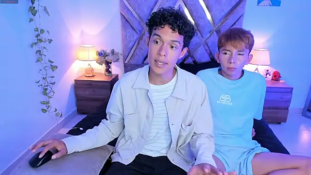 Snapshot of nickolas_moon chatting on November 5, 2025, 6:55 pm nickolas moon online show from November 5, 2025, 6:55 pm