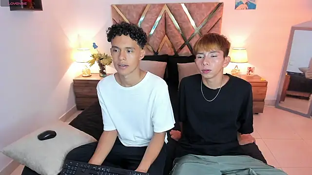 Snapshot of nickolas_moon chatting on November 14, 2025, 6:55 pm nickolas moon online show from November 14, 2025, 6:55 pm