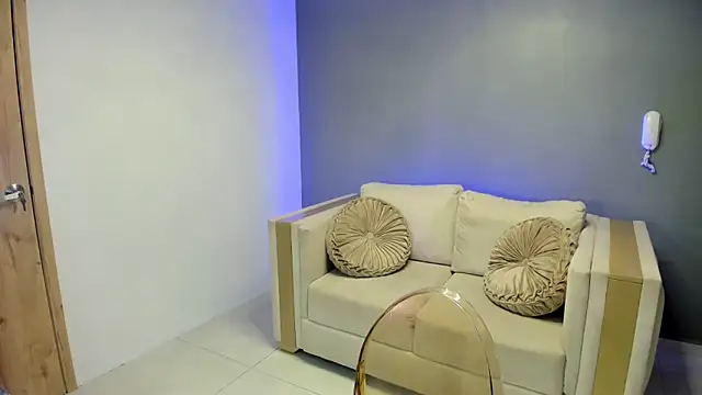 Snapshot of DitaVonTeese chatting on February 4, 2025, 8:59 pm DitaVonTeese online show from February 4, 2025, 8:59 pm