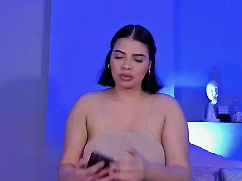 Snapshot of DitaVonTeese chatting on September 27, 2025, 8:04 pm DitaVonTeese online show from September 27, 2025, 8:04 pm