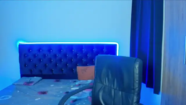 Snapshot of _diegsz_ chatting on December 22, 2025, 7:25 pm diegsz online show from December 22, 2025, 7:25 pm