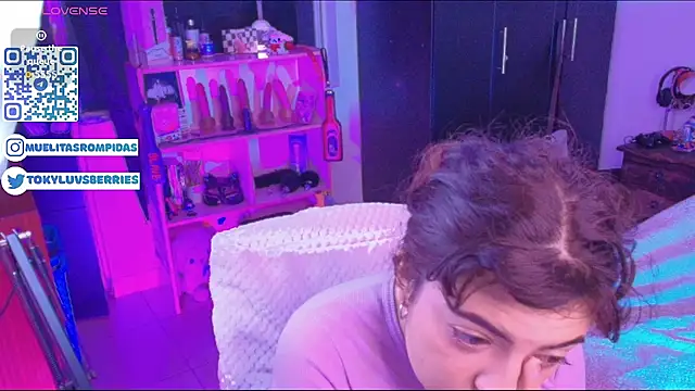 Snapshot of meraki_fraise chatting on April 5, 2026, 9:49 am meraki fraise online show from April 5, 2026, 9:49 am