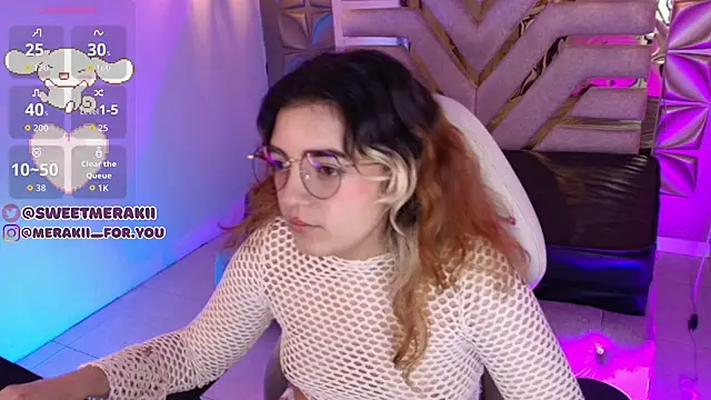 Snapshot of meraki_fraise chatting on December 14, 2025, 8:09 am meraki fraise online show from December 14, 2025, 8:09 am