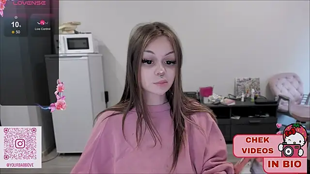 Snapshot of shy_melony chatting on February 1, 2025, 12:04 pm shy melony online show from February 1, 2025, 12:04 pm
