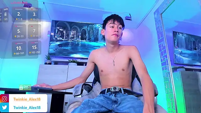 Twinkie-Alex18 online show from December 19, 2024, 9:27 pm