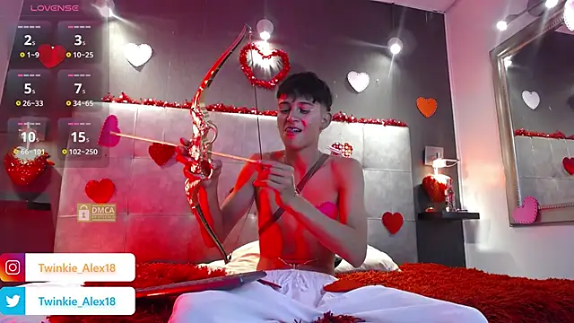 Twinkie-Alex18 online show from February 14, 2025, 10:14 pm