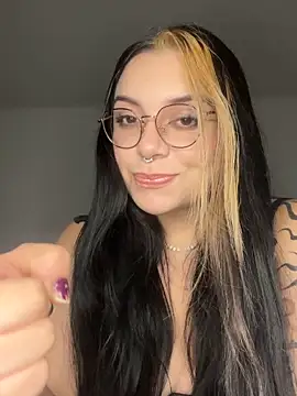 NatyOlson online show from March 8, 2026, 4:16 am