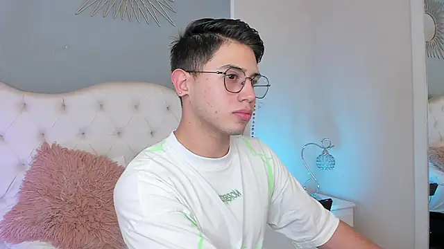 Brandonn Millerr online show from February 3, 2025, 8:57 pm