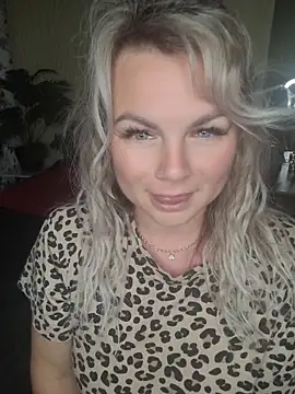 candy queeen online show from May 24, 2026, 11:04 pm
