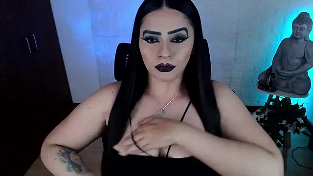 Snapshot of GODDESS_EVANS chatting on May 25, 2026, 9:35 pm GODDESS EVANS online show from May 25, 2026, 9:35 pm