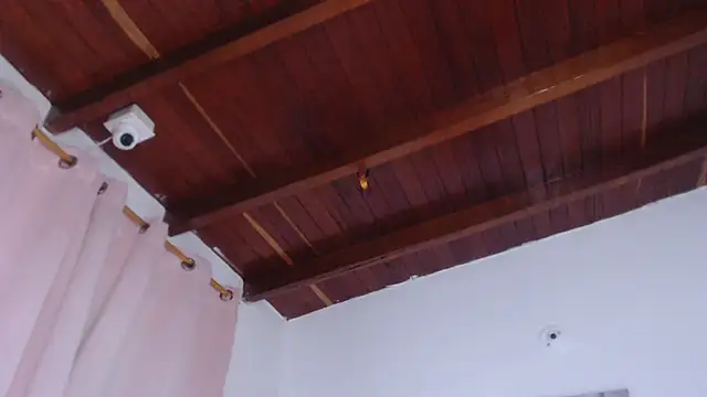 Snapshot of Amara_Red chatting on January 13, 2026, 11:25 am Amara Red online show from January 13, 2026, 11:25 am