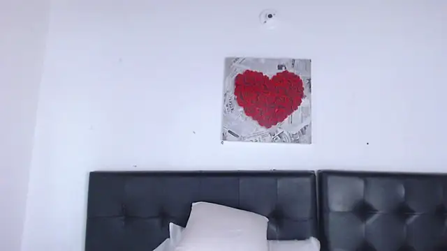 Amara Red online show from October 29, 2025, 11:20 am