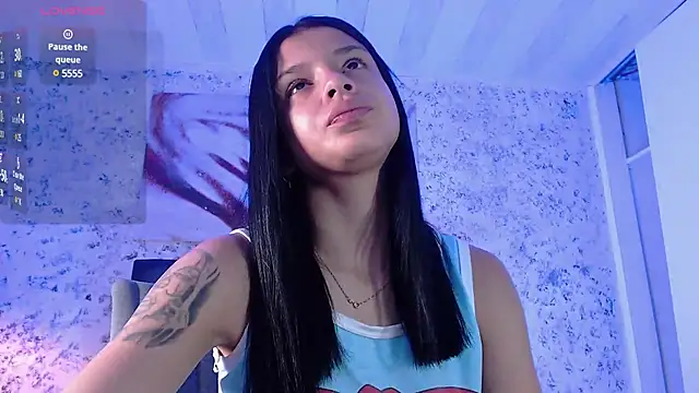 Zoee babygirl online show from February 8, 2025, 1:54 pm