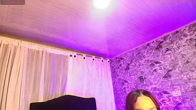 loren tits24 online show from February 11, 2026, 12:54 am