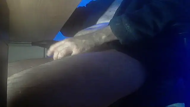 Snapshot of fanfancoquinFR chatting on January 5, 2026, 5:49 pm fanfancoquinFR online show from January 5, 2026, 5:49 pm