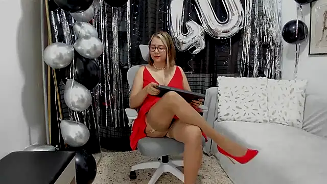 Snapshot of PerlaPalacioos chatting on May 9, 2026, 11:24 am PerlaPalacioos online show from May 9, 2026, 11:24 am