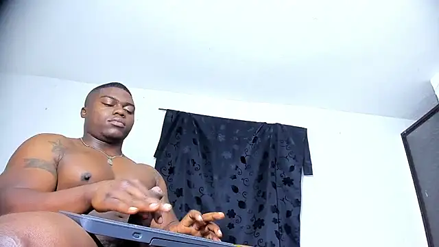 Snapshot of brant_garciabbc chatting on January 15, 2025, 2:35 pm brant garciabbc online show from January 15, 2025, 2:35 pm