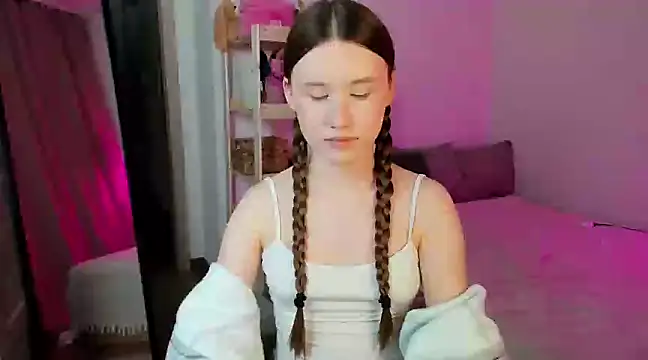 Snapshot of Stella_Sunny chatting on March 14, 2025, 10:27 pm Stella Sunny online show from March 14, 2025, 10:27 pm