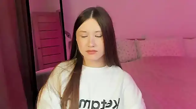 Snapshot of Stella_Sunny chatting on February 26, 2025, 9:53 pm Stella Sunny online show from February 26, 2025, 9:53 pm