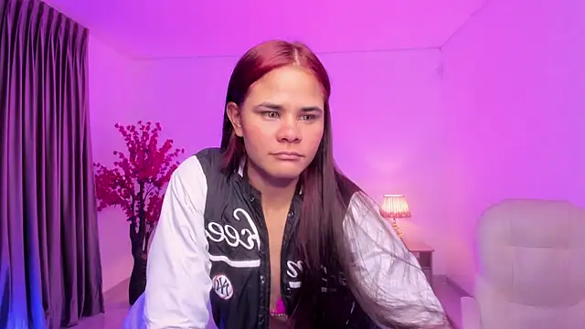 Snapshot of anniie_smith chatting on September 23, 2025, 11:06 am anniie smith online show from September 23, 2025, 11:06 am