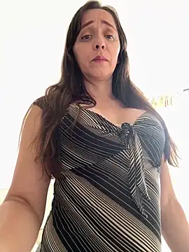 natalie cowens online show from May 17, 2026, 3:01 pm