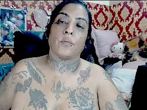 Indiancatz2 online show from October 19, 2025, 2:09 pm