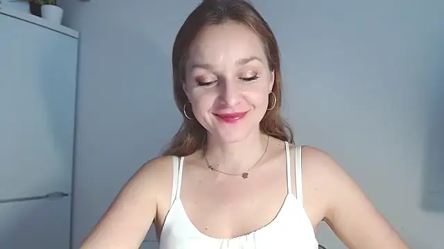 Snapshot of AliciaDesire chatting on February 9, 2026, 2:26 pm AliciaDesire online show from February 9, 2026, 2:26 pm