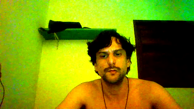 couplemilk online show from May 18, 2026, 4:18 am