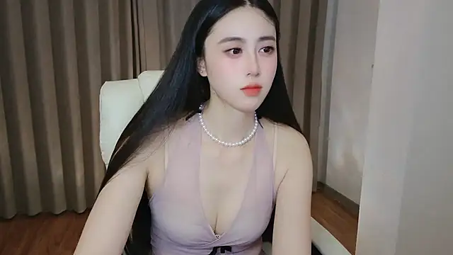 Snapshot of LI-200310 chatting on July 15, 2026, 2:13 pm LI-200310 online show from July 15, 2026, 2:13 pm
