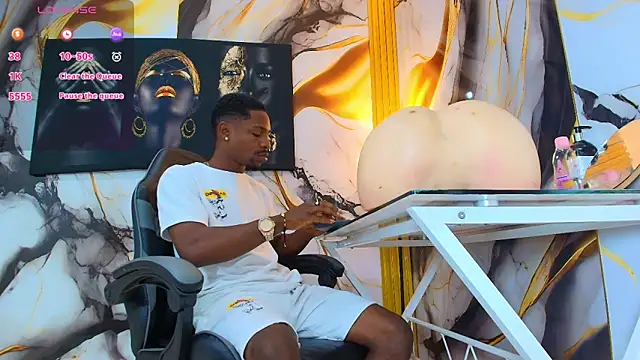 Snapshot of Thomas_shelbys chatting on February 11, 2026, 4:01 am Thomas shelbys online show from February 11, 2026, 4:01 am