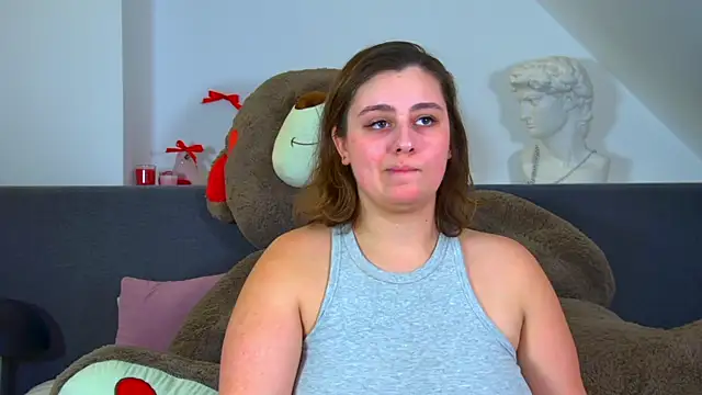 MaryMurray online show from October 12, 2025, 7:04 pm