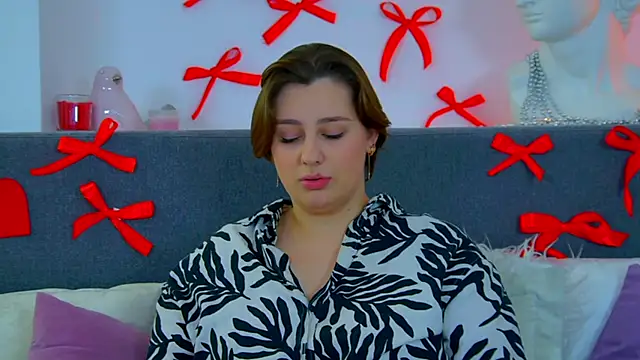 MaryMurray online show from March 4, 2025, 12:39 am