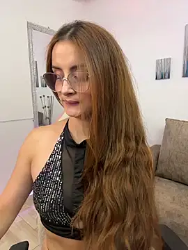 Snapshot of MiaaLoren chatting on January 16, 2026, 5:06 pm MiaaLoren online show from January 16, 2026, 5:06 pm