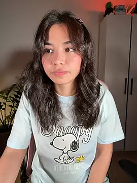 Snapshot of Adriennesexxx chatting on March 20, 2026, 5:25 pm Adriennesexxx online show from March 20, 2026, 5:25 pm