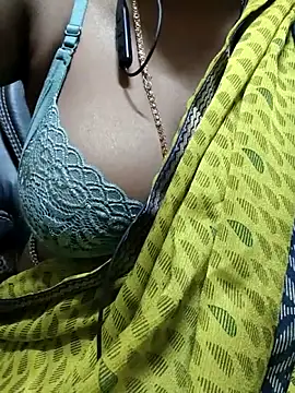 Snapshot of Anjali_cute-Pondati chatting on April 1, 2026, 12:57 am Anjali cute-Pondati online show from April 1, 2026, 12:57 am