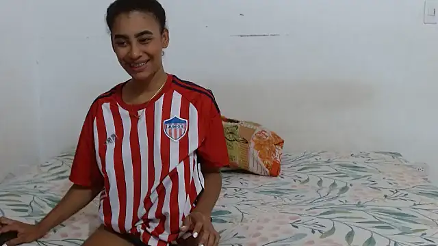 Snapshot of Lulu_and_smith chatting on April 10, 2026, 4:36 pm Lulu and smith online show from April 10, 2026, 4:36 pm