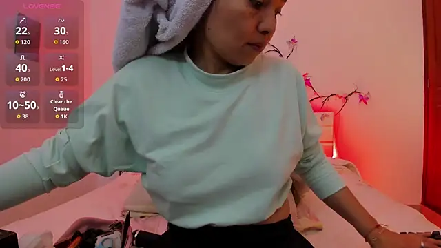 Sofia Walke1 online show from December 3, 2025, 8:52 pm