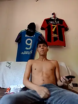 Brallitan225 online show from November 19, 2025, 6:19 pm