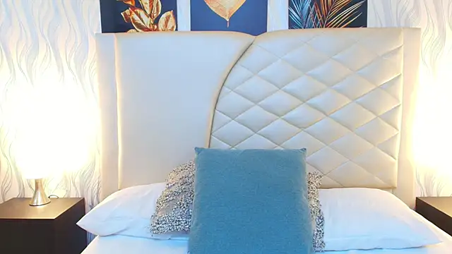 Amberr Greyy online show from November 13, 2025, 4:05 am