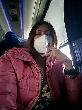 Lunababymylove online show from September 22, 2025, 6:47 pm