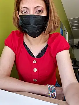 Lunababymylove online show from March 4, 2025, 10:05 pm