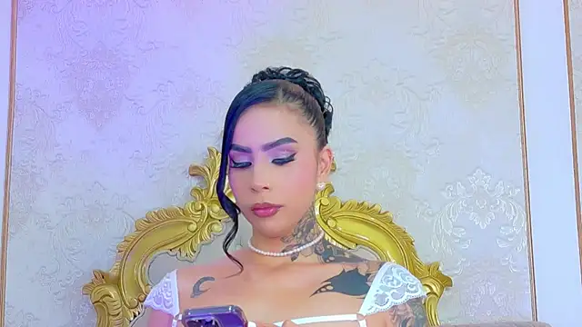 GiahDaniels online show from May 19, 2026, 3:19 pm