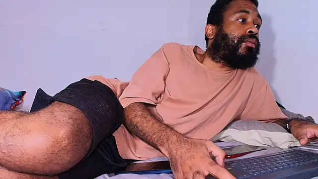 KaelMoreau online show from February 26, 2026, 12:27 pm